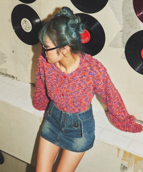 SHAGGIE（シャギー）の「MIXカールヤーンボリュームスリーブクロップカーディガン（カーディガン/ボレロ・レディース・グレー/レッド/イエロー・FREE）」の7枚目の写真