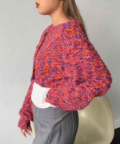 SHAGGIE（シャギー）の「MIXカールヤーンボリュームスリーブクロップカーディガン（カーディガン/ボレロ・レディース・グレー/レッド/イエロー・FREE）」の5枚目の写真