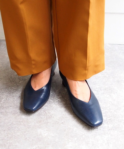cava cava（サヴァサヴァ）の「ソフトプレーンパンプス　3720451（パンプス・レディース・ブラック/グレー/ネイビー/グレイッシュベージュ/プラチナム/ダークベージュ/シャンパン/ネイビー系/シルバー・24.0cm/22.5cm/23.5cm/23.0cm/24.5cm/23cm/24cm）」の5枚目の写真