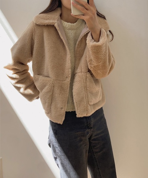 LAUIR（ラウアー）の「オーバーサイズファージャケット（その他アウター・レディース・ブラック/ダークグリーン/ライトブラウン・MEDIUM/LARGE）」の3枚目の写真