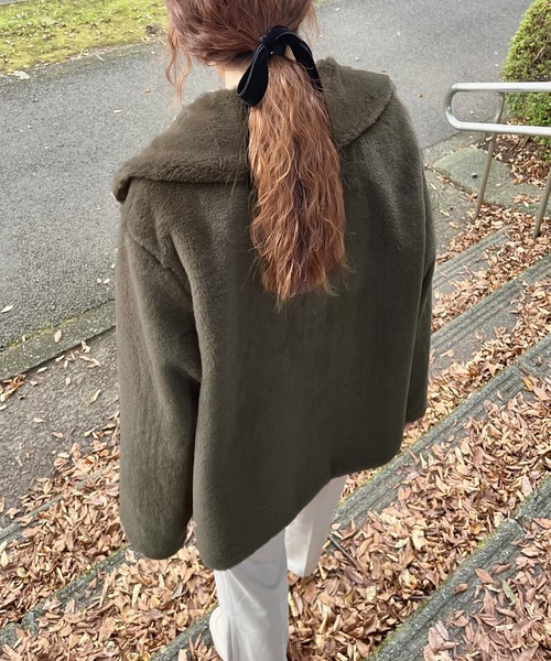 LAUIR（ラウアー）の「オーバーサイズファージャケット（その他アウター・レディース・ブラック/ダークグリーン/ライトブラウン・MEDIUM/LARGE）」の9枚目の写真