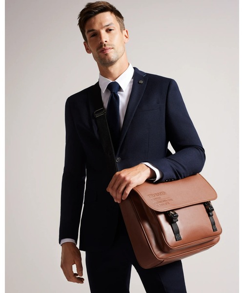 Ted Baker(テッドベーカー)の「PHANTON リサイクルPU ドキュメント バッグ(ビジネスバッグ・メンズ・タン・O/S)」の6枚目の写真