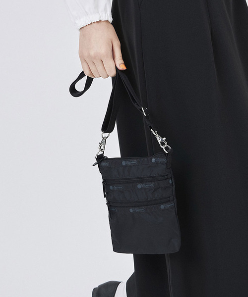 LeSportsac（レスポートサック）の「3 ZIP CROSSBODY リサイクル