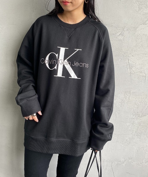 Calvin Klein Jeans（カルヴァンクラインジーンズ）の「[Calvin Klein Jeans/カルバンクラインジーンズ] モノグラムロゴ クルーネックスウェット（スウェット・レディース・ブラック/ホワイト・M/L）」の9枚目の写真