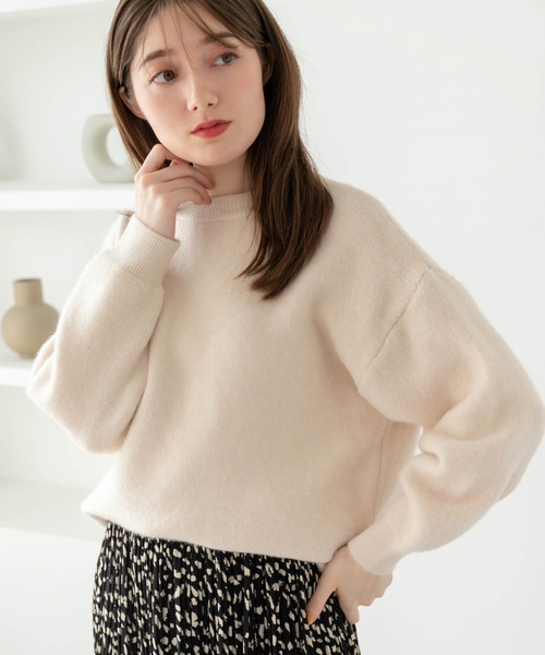 fifth（フィフス）の「【スタッフレコメンド】クルーネックニットプルオーバー（ニット/セーター・レディース・グリーン/ピンク/ライトベージュ・M）」の2枚目の写真