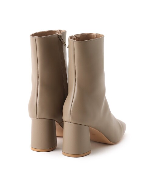 DRESSTERIOR(ドレステリア)の「◆【CLASSY.12月号掲載】スクエアショートブーツ(ブーツ・レディース・ブラック/ライトベージュ/ボルドー・55/65/75)」の10枚目の写真