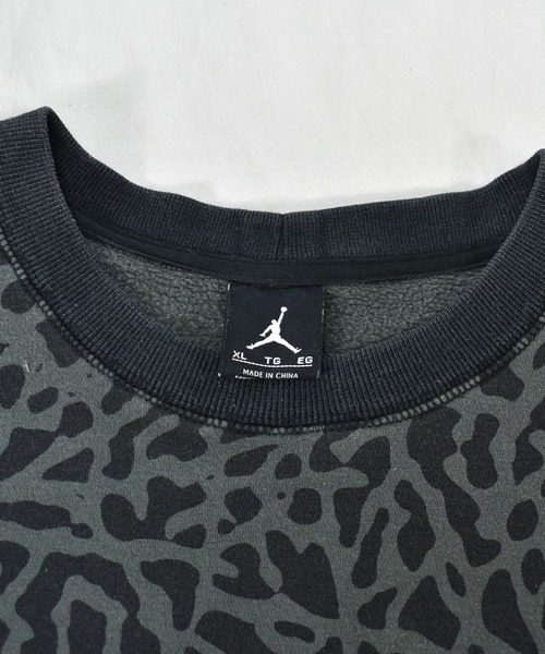 AIR JORDAN（エアジョーダン）の「【ヴィンテージ古着】JORDAN/ジョーダン Flight 総柄 クルーネックスウェット（スウェット・メンズ・グレー・X-LARGE）」の6枚目の写真