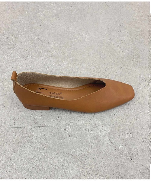 Isn't She?(イズントシー)の「Vカットパンプス(パンプス・レディース・グリーン/キャメル/ブラック・L/S)」の10枚目の写真