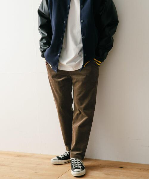 ITEMS URBANRESEARCH（アイテムズ アーバンリサーチ）の「ストレッチコーデュロイ テーパードパンツ（その他パンツ・メンズ・グリーン/ブラウン/ブラック/ベージュ・MEDIUM/LARGE）」の3枚目の写真