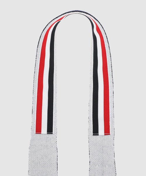THOM BROWNE（トムブラウン）の「KNIT TIE IN CASHMERE WITH 4 BAR STRIPE（ネクタイ・メンズ・ネイビー/グレー系その他・ONE SIZE）」の3枚目の写真