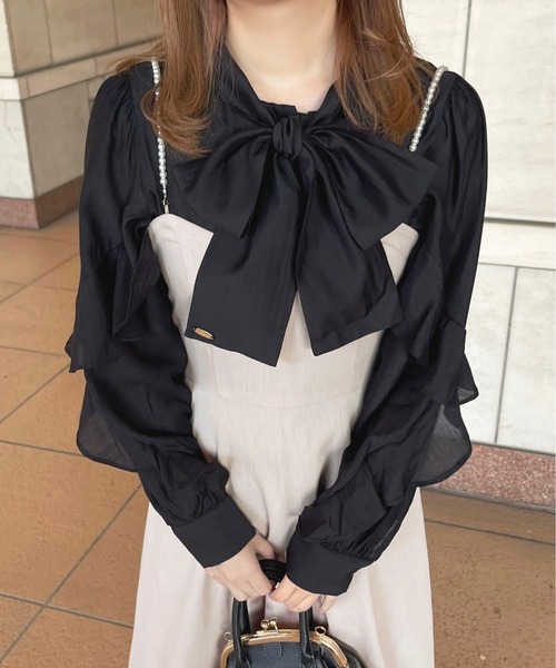 apres jour(アプレジュール)の「チャーム付きボウタイブラウス【ZOZOTOWN限定アイテム】(シャツ/ブラウス・レディース・ピンクベージュ/オフホワイト/モカ/ブラック・フリー/X-LARGE)」の16枚目の写真