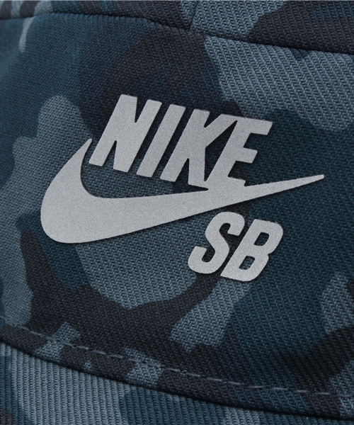 NIKE SB（ナイキエスビー）の「ユニセックス ナイキ スケート キャップ NIKE SB PERF PRINTED 5 PANEL 659424（キャップ・メンズ・カーキ/ネイビー・ONE SIZE）」の6枚目の写真