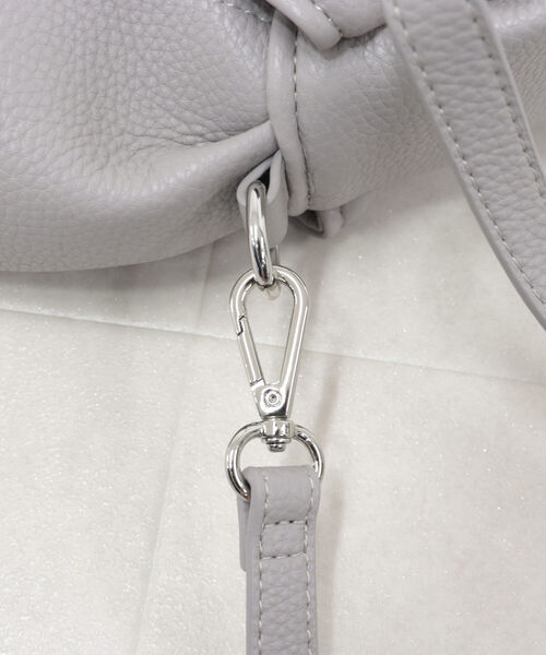 maison vert(メゾンヴェール)の「【maison vert/メゾンヴェール】ワンハンドルフェイクレザーバッグ(トートバッグ・レディース・ブラック/グレー・FREE)」の11枚目の写真