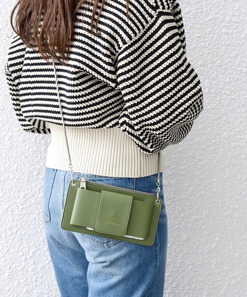 ROVERETO（ロベレート）の「ROVERETO: マルチ モバイル ポシェット（ショルダーバッグ・レディース・ブラック/ナチュラル/グリーン・ONE SIZE）」の3枚目の写真