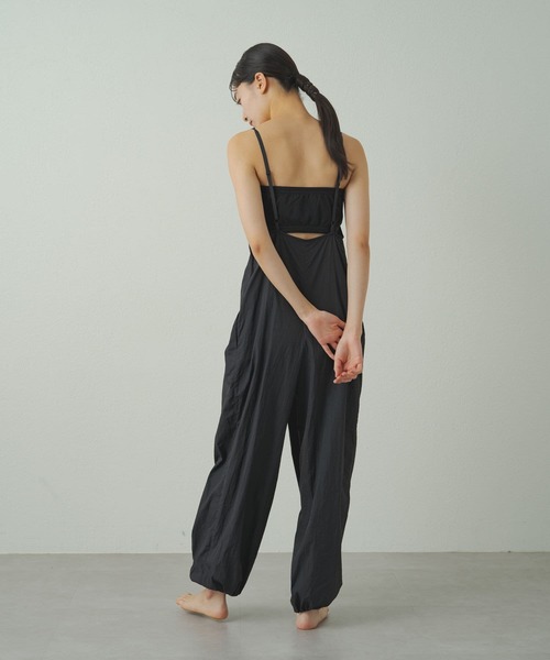 earthy(アーシー)の「【earthy_】バンドゥブラ(チューブトップ・レディース・ブラック/オフホワイト・SMALL/MEDIUM)」の20枚目の写真