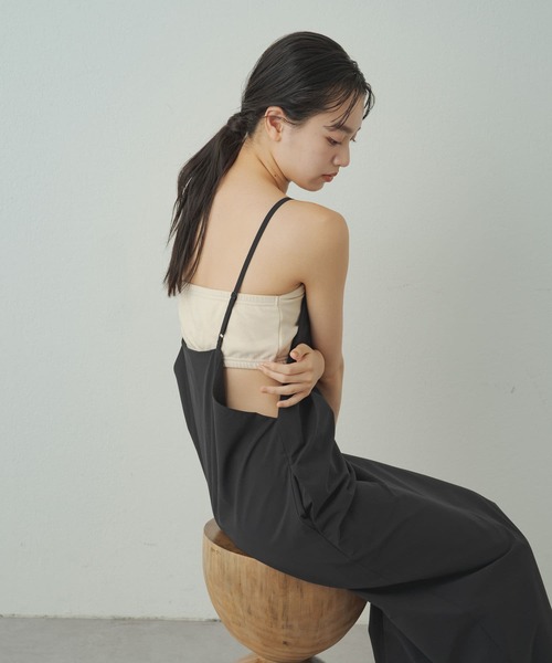 earthy(アーシー)の「【earthy_】バンドゥブラ(チューブトップ・レディース・ブラック/オフホワイト・SMALL/MEDIUM)」の4枚目の写真
