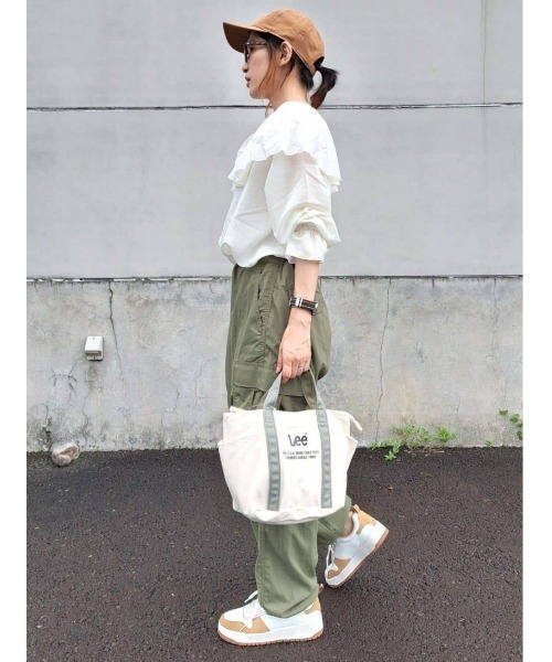 Lee(リー)の「【Lee】LEEポケットミニトート(トートバッグ・レディース・ベージュ/カーキブラウン・ONE SIZE)」の21枚目の写真