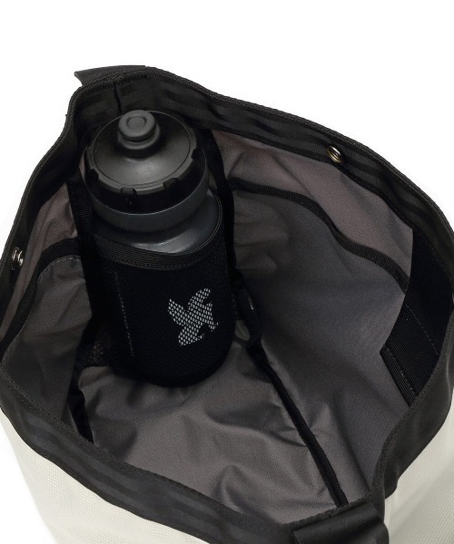 CHROME（クローム）の「CHROME/クローム ショルダーバック NEWSPAPER MESSENGER SM 9L 耐水 JP198BK（ショルダーバッグ・メンズ・ブラック・FREE）」の8枚目の写真