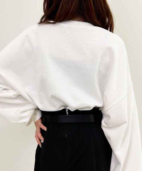 INGNI(イング)の「刺しゅうロゴプルオーバー(スウェット・レディース・ホワイト×ブルー/ホワイト×ピンク/サックスブルー・M)」の8枚目の写真