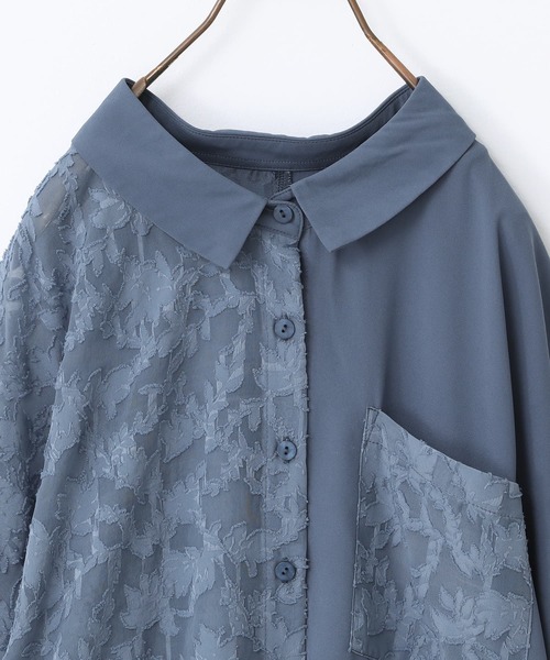 n'OrLABEL(ノアールレーベル)の「『花柄シアーカットジャカードシャツ』(シャツ/ブラウス・レディース・ブラック/オフホワイト/グレイッシュブルー・FREE)」の5枚目の写真