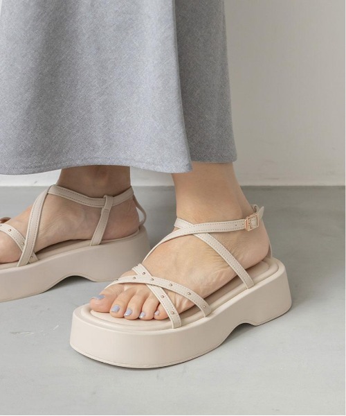 RANDA（ランダ）の「2WAY クロスストラップ厚底サンダル