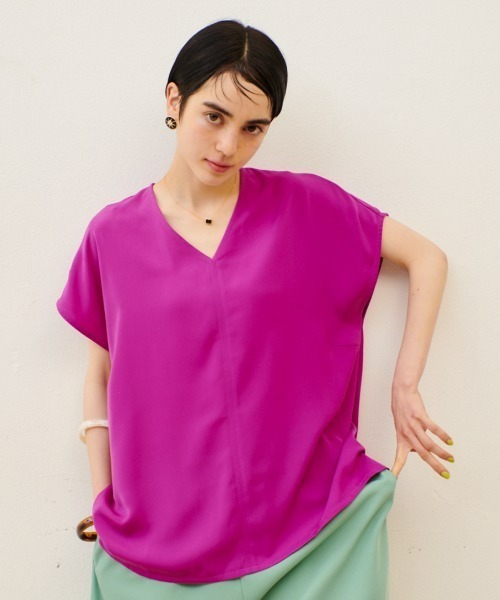 manana suerte(マニャーナスエルテ)の「カラーVネックトップス(Tシャツ/カットソー・レディース・パープル/ブラック/ミント・FREE)」の3枚目の写真