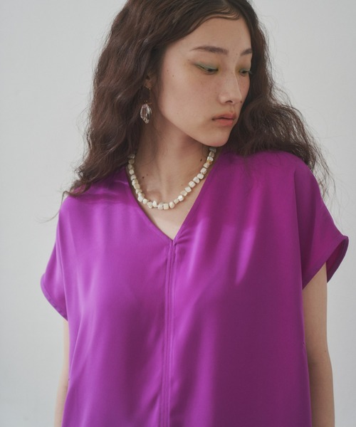 manana suerte(マニャーナスエルテ)の「カラーVネックトップス(Tシャツ/カットソー・レディース・パープル/ブラック/ミント・FREE)」の20枚目の写真