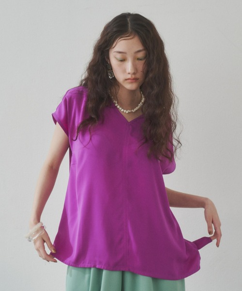 manana suerte(マニャーナスエルテ)の「カラーVネックトップス(Tシャツ/カットソー・レディース・パープル/ブラック/ミント・FREE)」の19枚目の写真