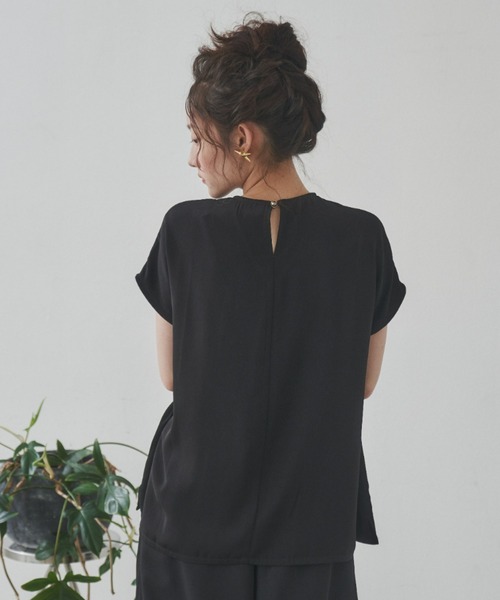 manana suerte(マニャーナスエルテ)の「カラーVネックトップス(Tシャツ/カットソー・レディース・パープル/ブラック/ミント・FREE)」の7枚目の写真