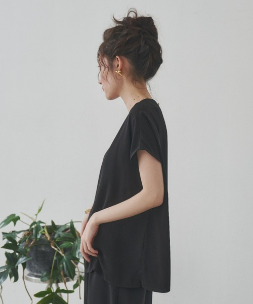 manana suerte(マニャーナスエルテ)の「カラーVネックトップス(Tシャツ/カットソー・レディース・パープル/ブラック/ミント・FREE)」の6枚目の写真