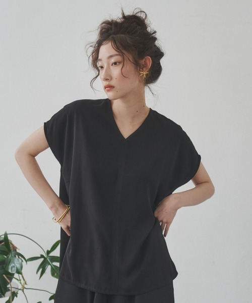 manana suerte(マニャーナスエルテ)の「カラーVネックトップス(Tシャツ/カットソー・レディース・パープル/ブラック/ミント・FREE)」の4枚目の写真