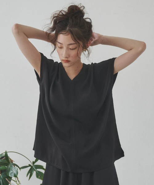 manana suerte(マニャーナスエルテ)の「カラーVネックトップス(Tシャツ/カットソー・レディース・パープル/ブラック/ミント・FREE)」の5枚目の写真