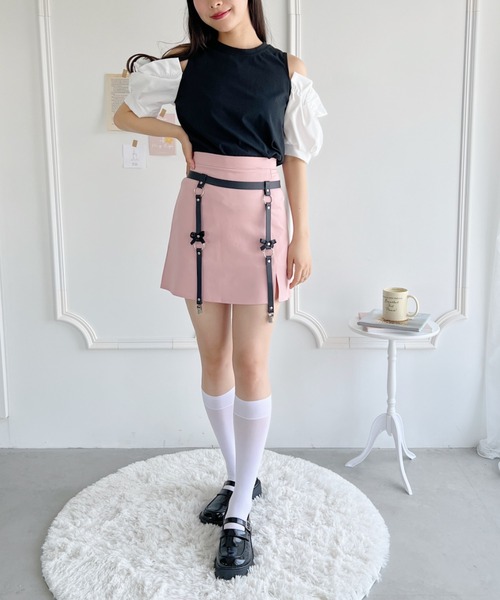 Loueme(ルエム)の「オープンショルダーボリュームスリーブトップス(Tシャツ/カットソー・レディース・ホワイト/ブラック・FREE)」の10枚目の写真
