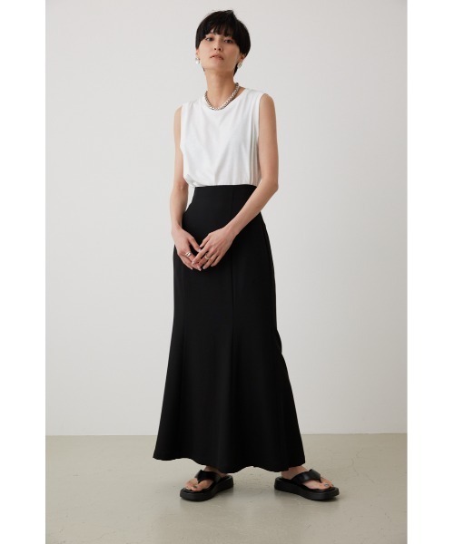 crie conforto（クリーコンフォルト）の「チャンキートングサンダル（サンダル・レディース・ブラック/ホワイト・SMALL/MEDIUM/LARGE/LL）」の18枚目の写真