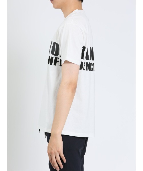 m.f.editorial（エムエフエディトリアル）の「【コットン100%】m.f.エディトリアル メンズ ラバーロゴ クルーネック半袖Tシャツ（Tシャツ/カットソー・メンズ・ホワイト・MEDIUM/LARGE）」の5枚目の写真