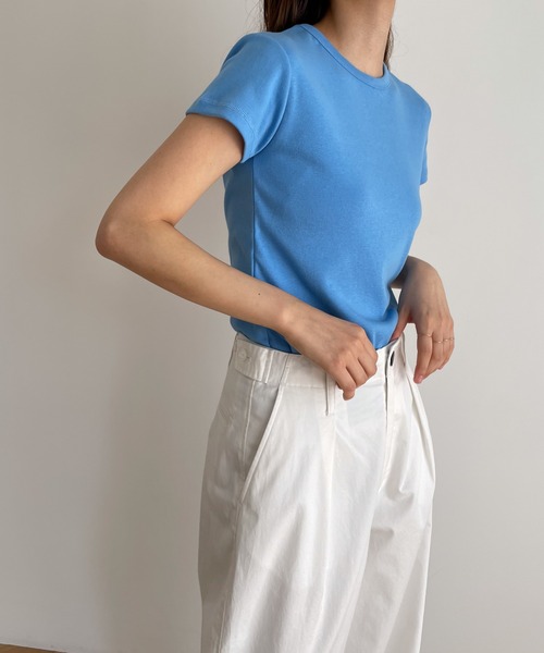 CANAL JEAN(キャナルジーン)の「El mar(エルマール) クルーネック袖ステッチコンパクトTシャツ(Tシャツ/カットソー・レディース・ホワイト/ブラック/ブルー・ONE SIZE)」の11枚目の写真