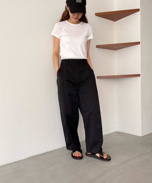 CANAL JEAN(キャナルジーン)の「El mar(エルマール) クルーネック袖ステッチコンパクトTシャツ(Tシャツ/カットソー・レディース・ホワイト/ブラック/ブルー・ONE SIZE)」の14枚目の写真
