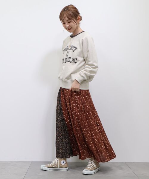 AMERICAN HOLIC(アメリカンホリック)の「MANY WAY柄違いプリーツスカート(スカート・レディース・ブラック/グリーン/テラコッタ・M/L)」の4枚目の写真