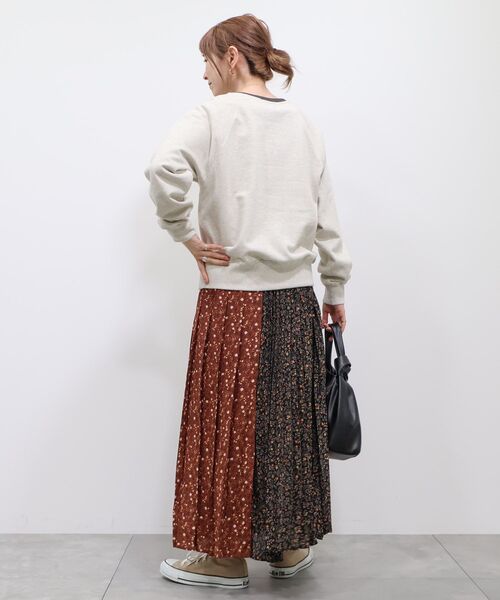 AMERICAN HOLIC(アメリカンホリック)の「MANY WAY柄違いプリーツスカート(スカート・レディース・ブラック/グリーン/テラコッタ・M/L)」の11枚目の写真