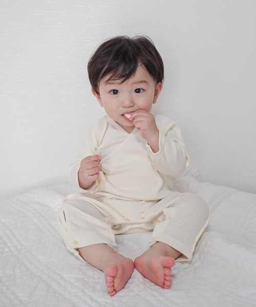 MAKE YOUR DAY（メイクユアデイ）の「無地リブコンビオール（ロンパース・キッズ・グレー/ピンク/アイボリー/イエロー・50-60㎝/70-80cm）」の3枚目の写真