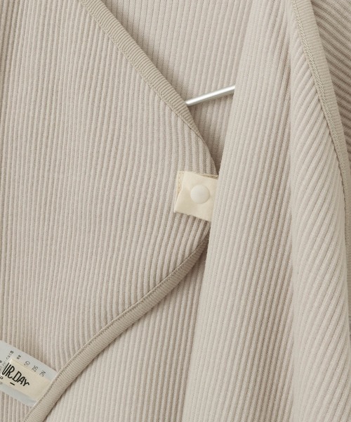 MAKE YOUR DAY（メイクユアデイ）の「無地リブコンビオール（ロンパース・キッズ・グレー/ピンク/アイボリー/イエロー・50-60㎝/70-80cm）」の14枚目の写真