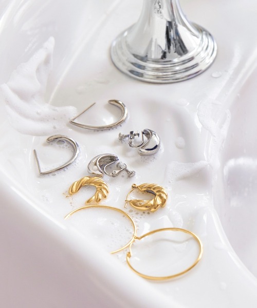 Phoebe（フィービィー）の「【金属アレルギー対応】ワンタッチビジューフープミニピアス/サージカルステンレス/ジェンダーレス（ピアス（両耳用）・レディース・シルバー/イエローゴールド/ピンクゴールド・FREE）」の6枚目の写真