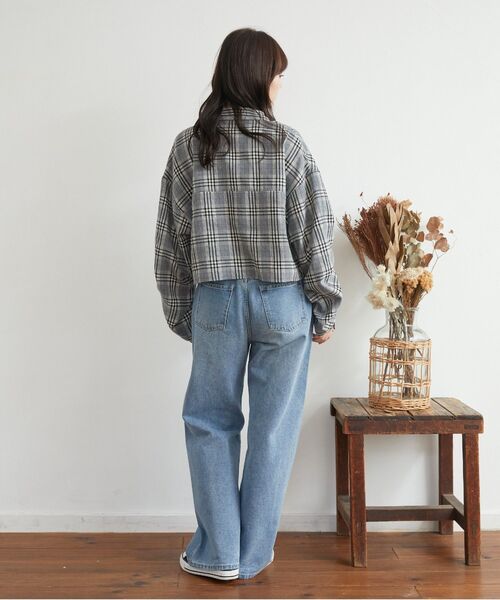 RETRO GIRL(レトロガール)の「袖シャーリングチェックSH(シャツ/ブラウス・レディース・ナチュラル/ライトグレー/イエロー・FREE)」の14枚目の写真