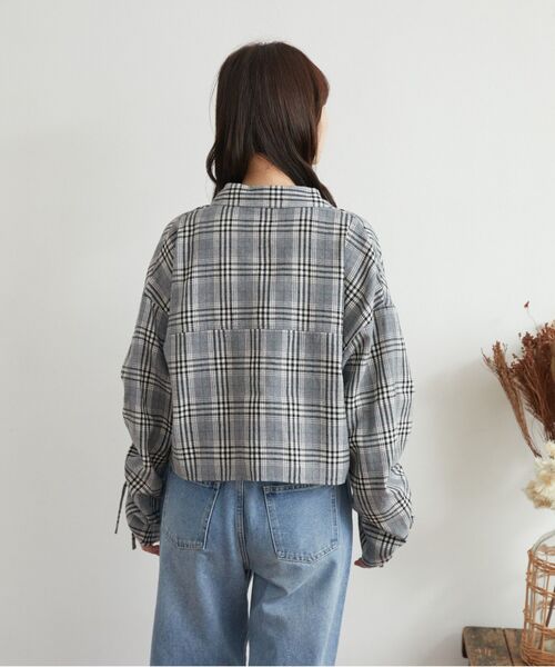 RETRO GIRL(レトロガール)の「袖シャーリングチェックSH(シャツ/ブラウス・レディース・ナチュラル/ライトグレー/イエロー・FREE)」の11枚目の写真