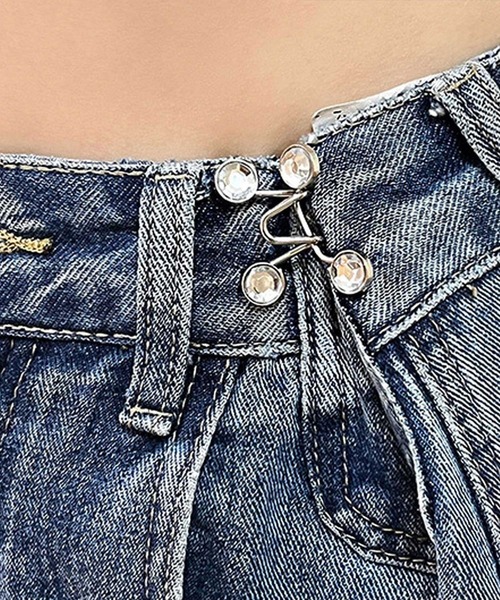 florist（フローリスト）の「ウエスト調整アジャスターバックル（ベルト・レディース・ゴールド系1/ブラック系2/ホワイト系3/ブラック系4/ホワイト系5/ブラウン系1/ホワイト系1/ブラック系5/シルバー系1/アイボリー系1/ブラック系1/ブラック系3/ホワイト系4・M/L）」の4枚目の写真