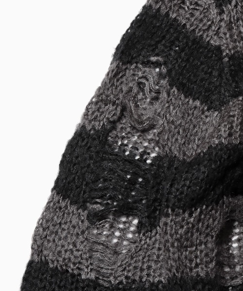 Theater code（シアターコード）の「▲border damage knit/ボーダーニット ダメージ グランジ（ニット/セーター・メンズ・レッド/グレー・FREE）」の4枚目の写真