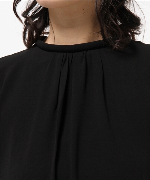 URBAN RESEARCH（アーバンリサーチ）の「UR CAP SLEEVE GATHER TOPS（シャツ/ブラウス・レディース・ネイビー/ブラック/ライトブルー・38）」の11枚目の写真