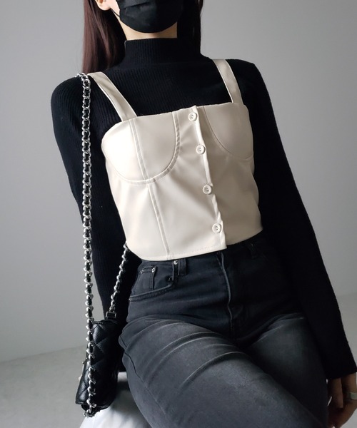 me+em select(ミームセレクト)の「※【 2color 】ミニボタンコルセットフェイクレザービスチェ(その他トップス・レディース・アイボリー/ブラック・FREE)」の18枚目の写真