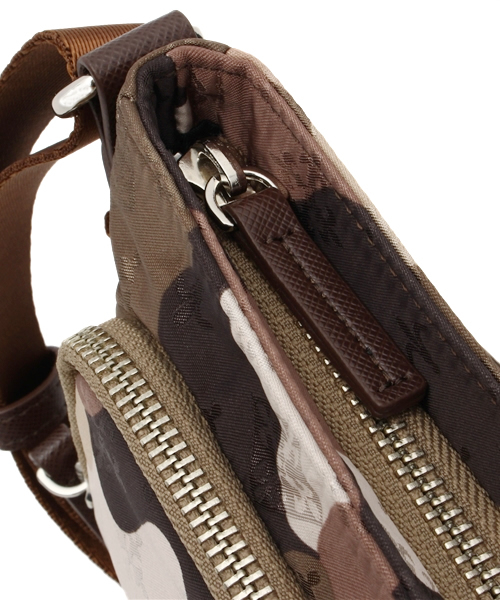 russet for traveller（ラシット　フォー トラベラー）の「横型ショルダーバッグ【Shoulder】（ショルダーバッグ・レディース・カモフラージュ・FREE）」の7枚目の写真