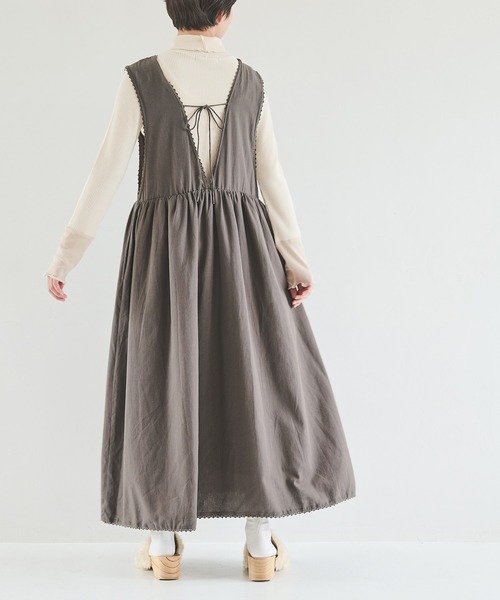 Crisp（クリスプ）の「バックリボンギャザーワンピース（ワンピース・レディース・チャコールグレー/マスタード・FREE）」の18枚目の写真